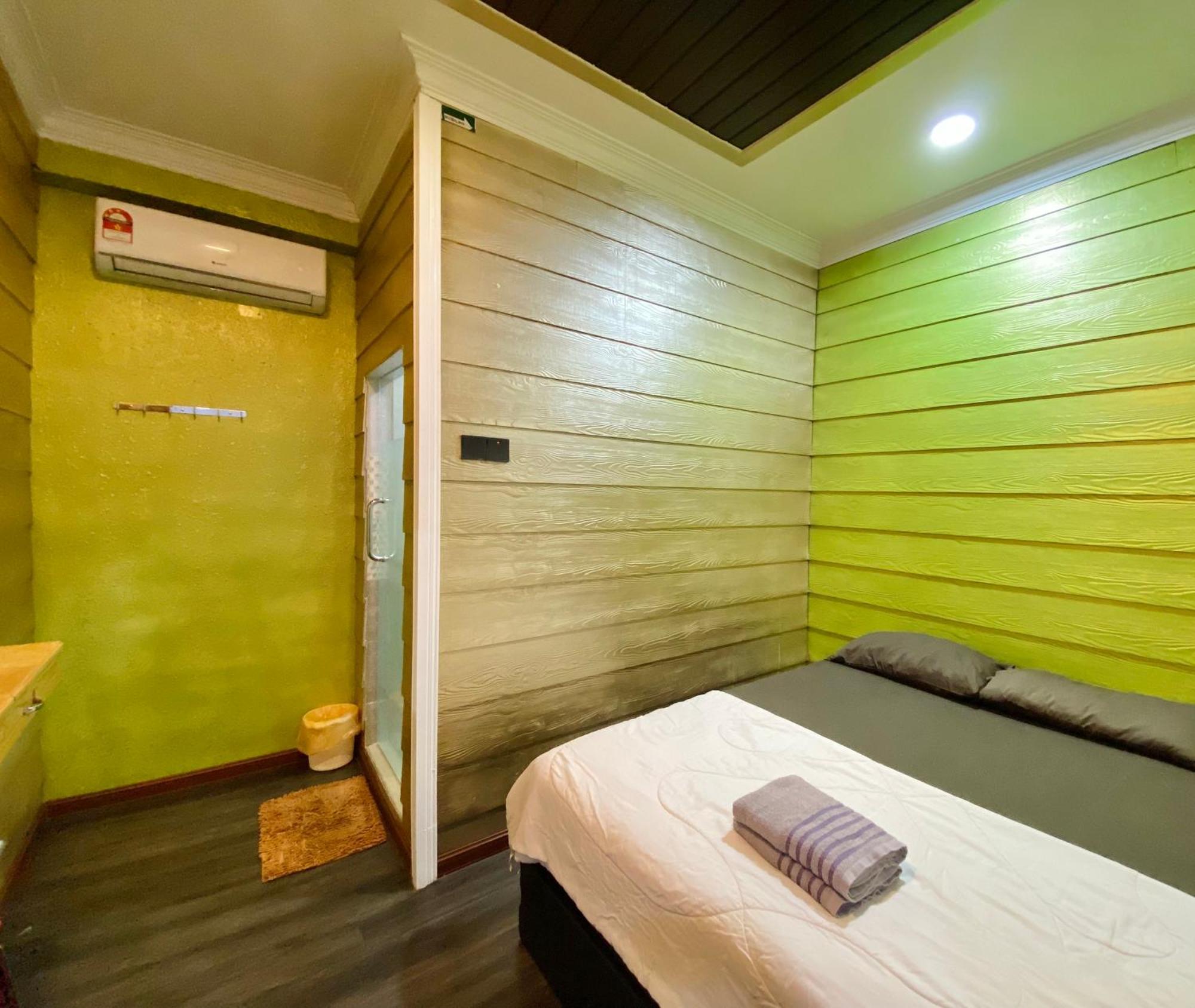 Suza Hostel Tumpat Bagian luar foto