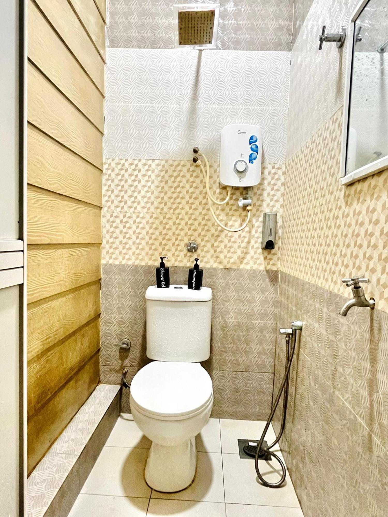 Suza Hostel Tumpat Bagian luar foto