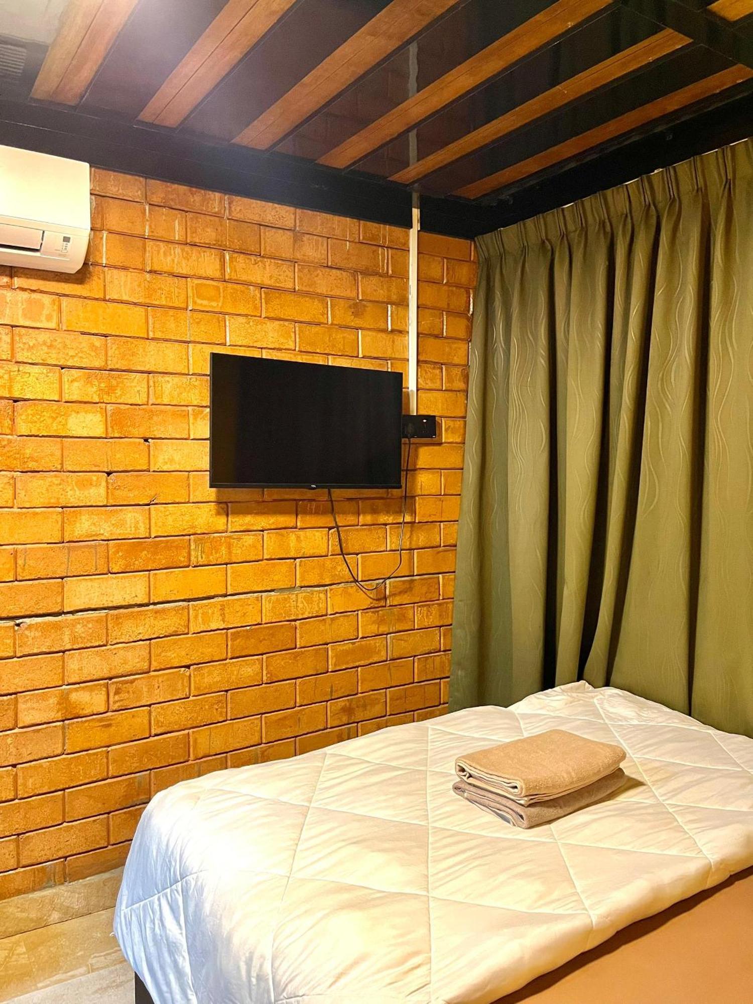 Suza Hostel Tumpat Bagian luar foto